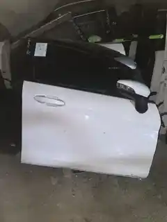 Ford Fiesta · ປະຕູໜ້າຂວາ