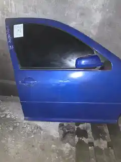 04 Volkswagen Bora · Pintu depan kanan