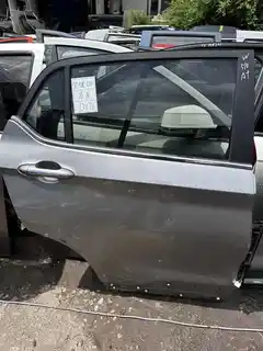 Baojun 510 · Cửa sau phải