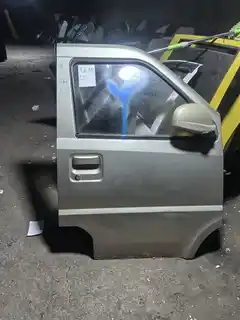 Wuling Rongguang · Right front door