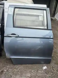 Wuling Hongguang · Pintu belakang kanan
