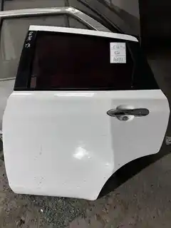 Venucia T70 · Porte arrière gauche