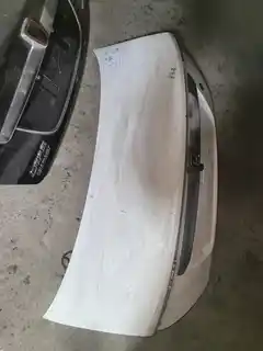 05 Honda Fit · Sedan · Nắp cốp