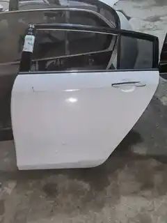 Geely Emgrand RS · Hayon · Porte arrière gauche