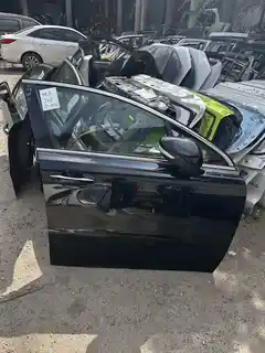 باب أمامي أيمن · Peugeot 508