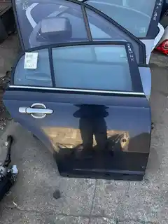 Bestune B70 · Porta traseira direita