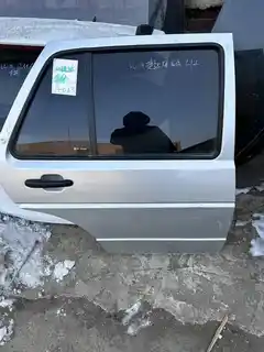باب خلفي أيمن · 10 Jetta · متضرر