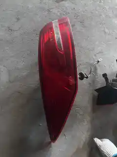 مصباح خلفي · مركبة