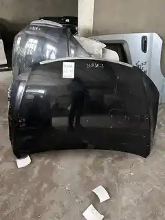 BYD L3 · Capó