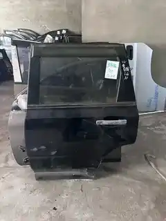 X-Trail · รุ่นเก่า · ประตูหลังซ้าย