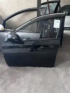 Excelle · Pintu depan kiri