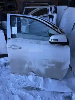 BYD s6 · Right front door