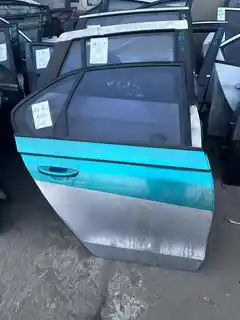 باب خلفي أيمن · 16 Bora