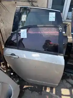Emgrand · Porte arrière droite