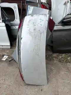 غطاء صندوق الأمتعة · Elantra