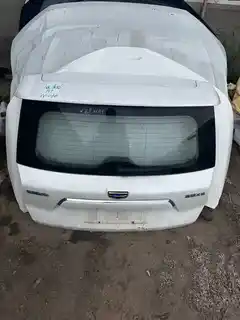 Vision X6 · Nắp cốp