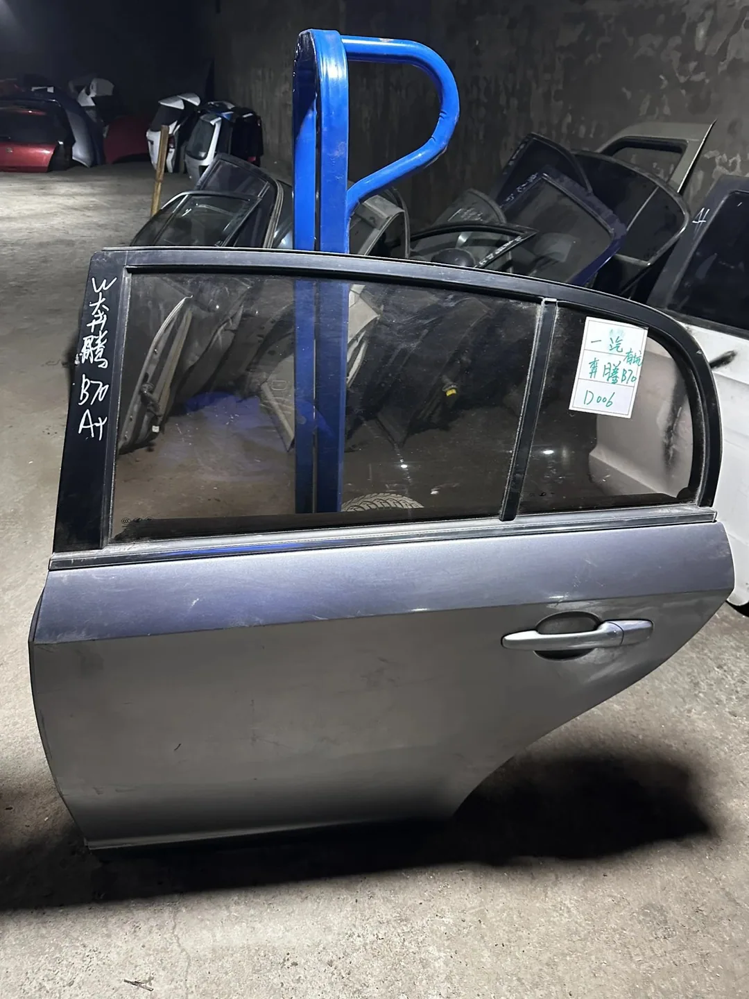 FAW Bestune · Pintu belakang kiri · kemek