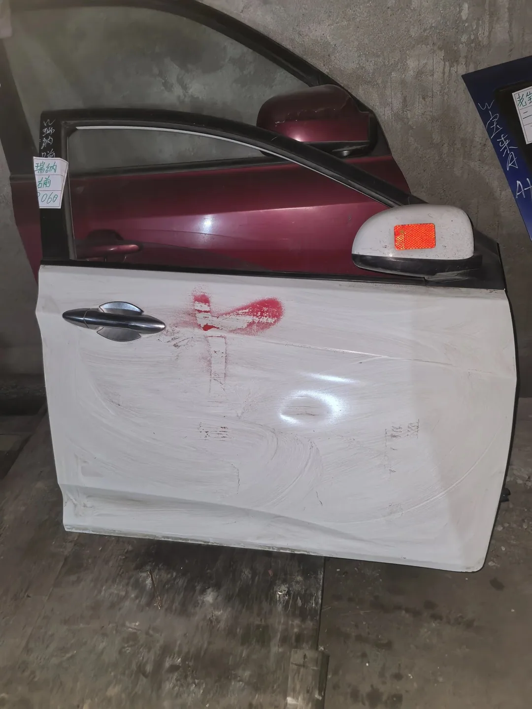 15 Hyundai Verna · Pintu depan kanan