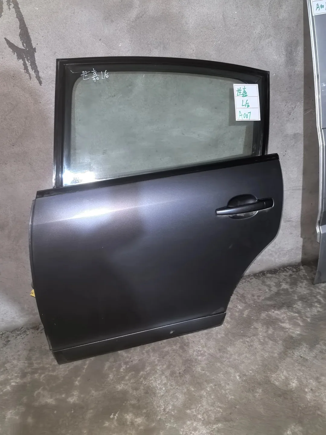 Citroën C-Quatre · ประตูหลังซ้าย