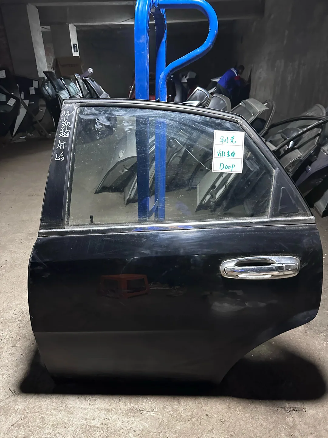 باب خلفي أيسر · Buick Excelle