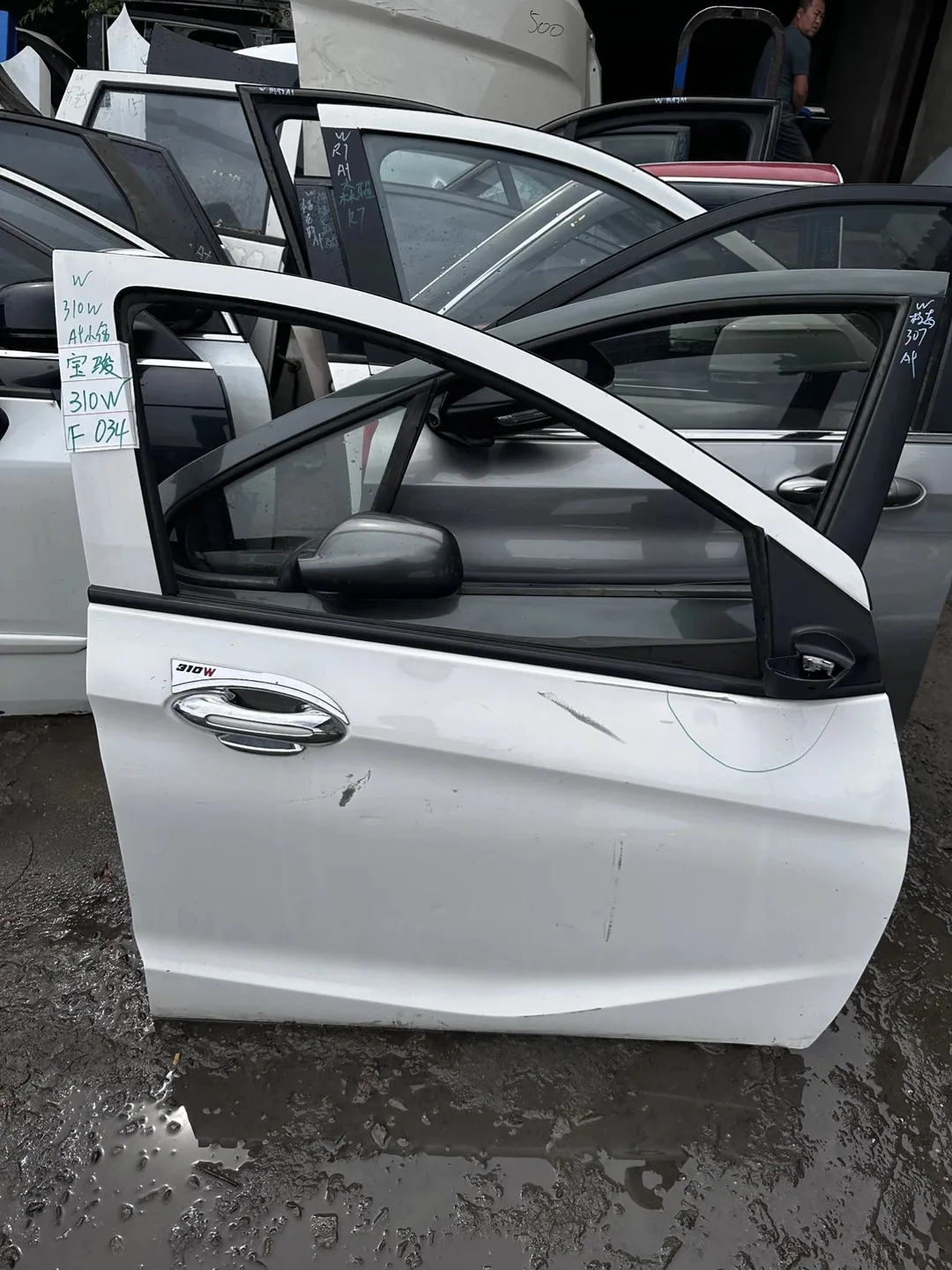 Baojun 310W · ประตูหน้าขวา