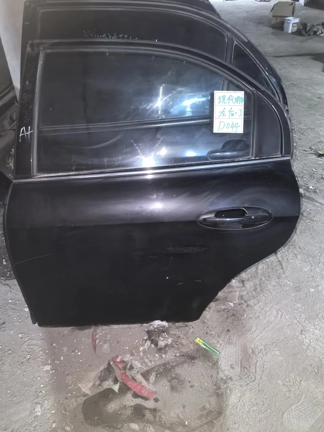 باب خلفي أيسر · Hyundai Moinca