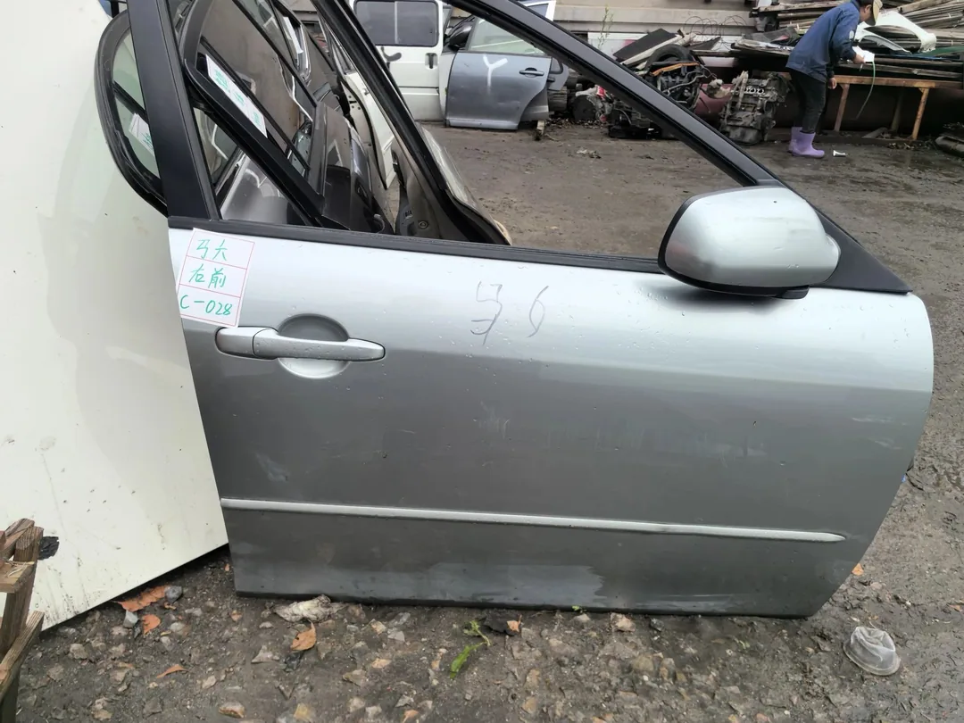 Mazda 6 · Porte avant droite