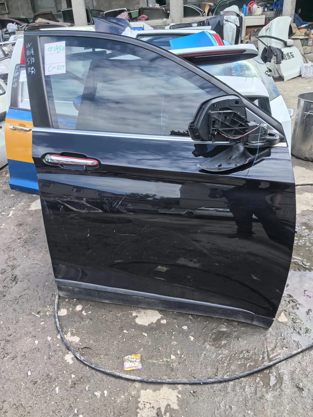 BAIC S50 · Pintu depan kanan