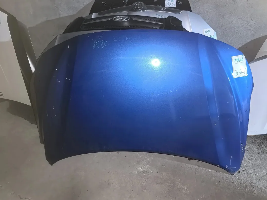 18 Hyundai Elantra · គម្របម៉ាស៊ីន