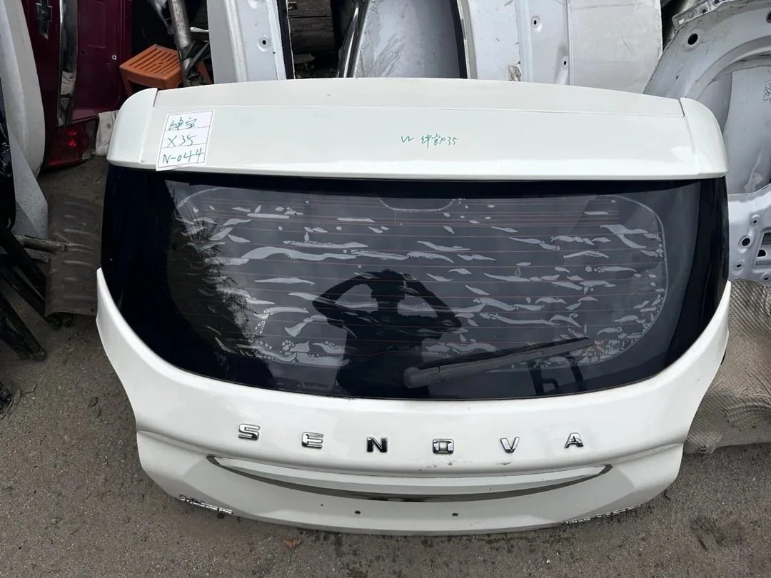 Senova X35 · Penutup but