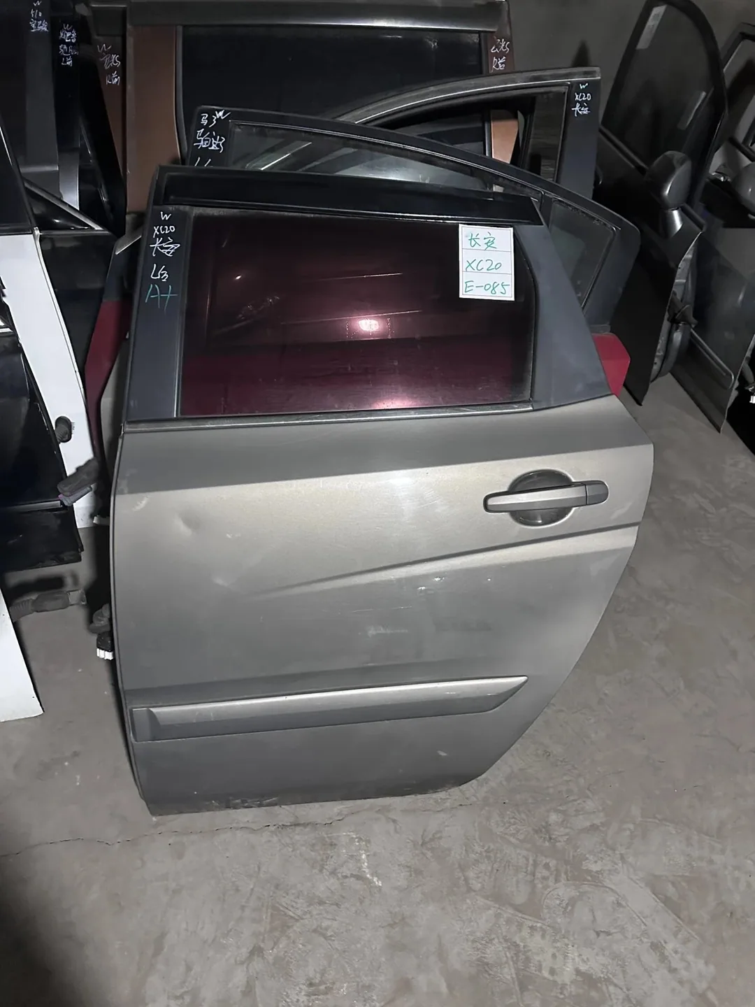 باب خلفي أيسر · Changan XC20