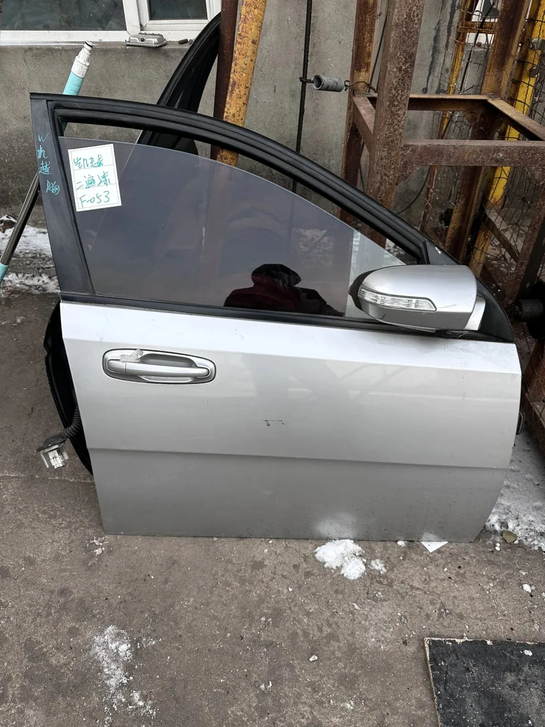 Excelle · Puerta delantera derecha · repintado