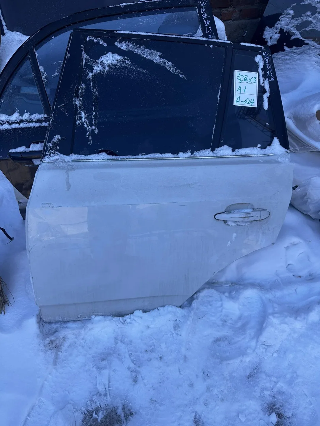 BMW X3 · Pintu belakang kiri