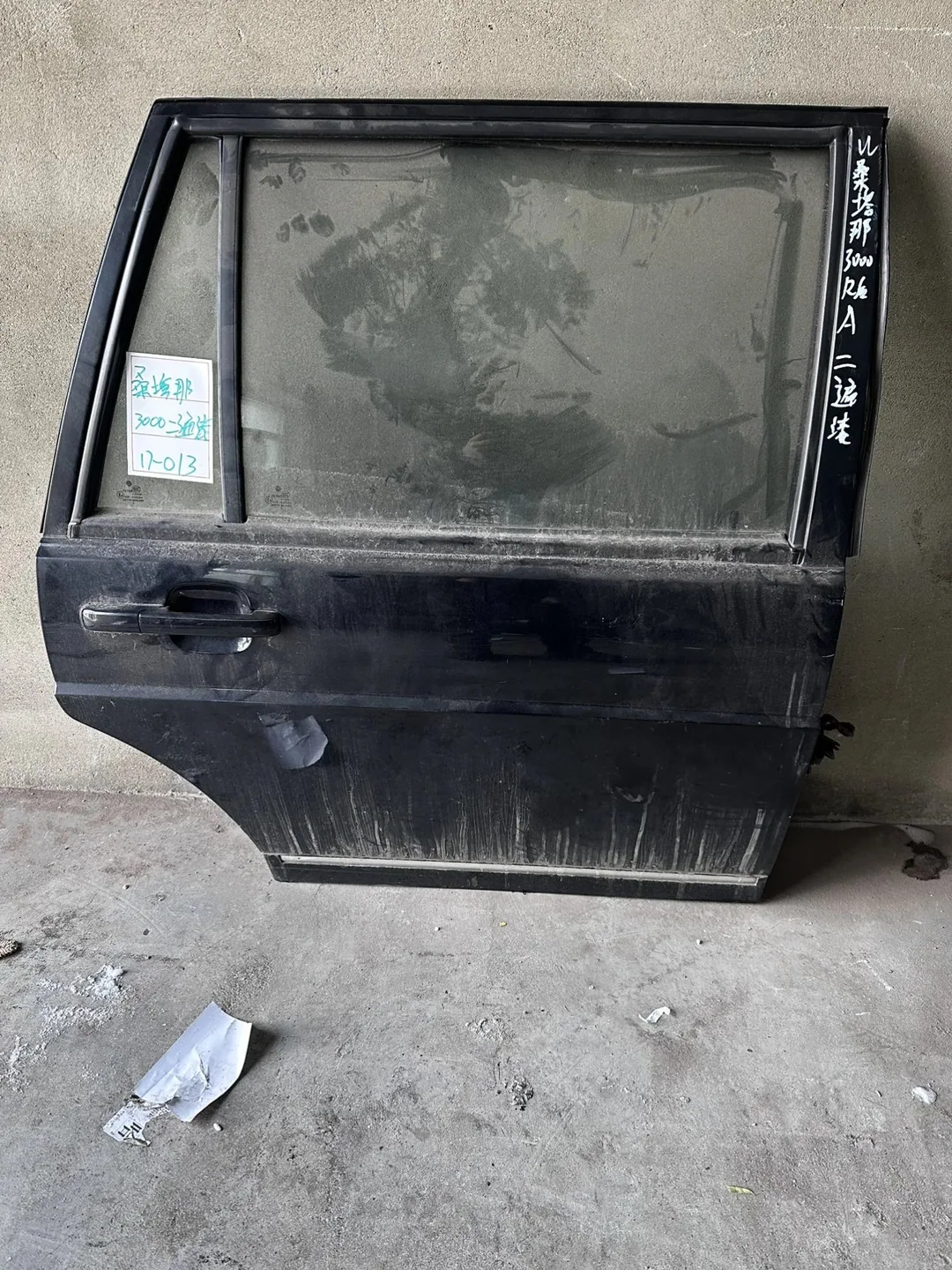 Santana 3000 · Porte arrière droite · repeint