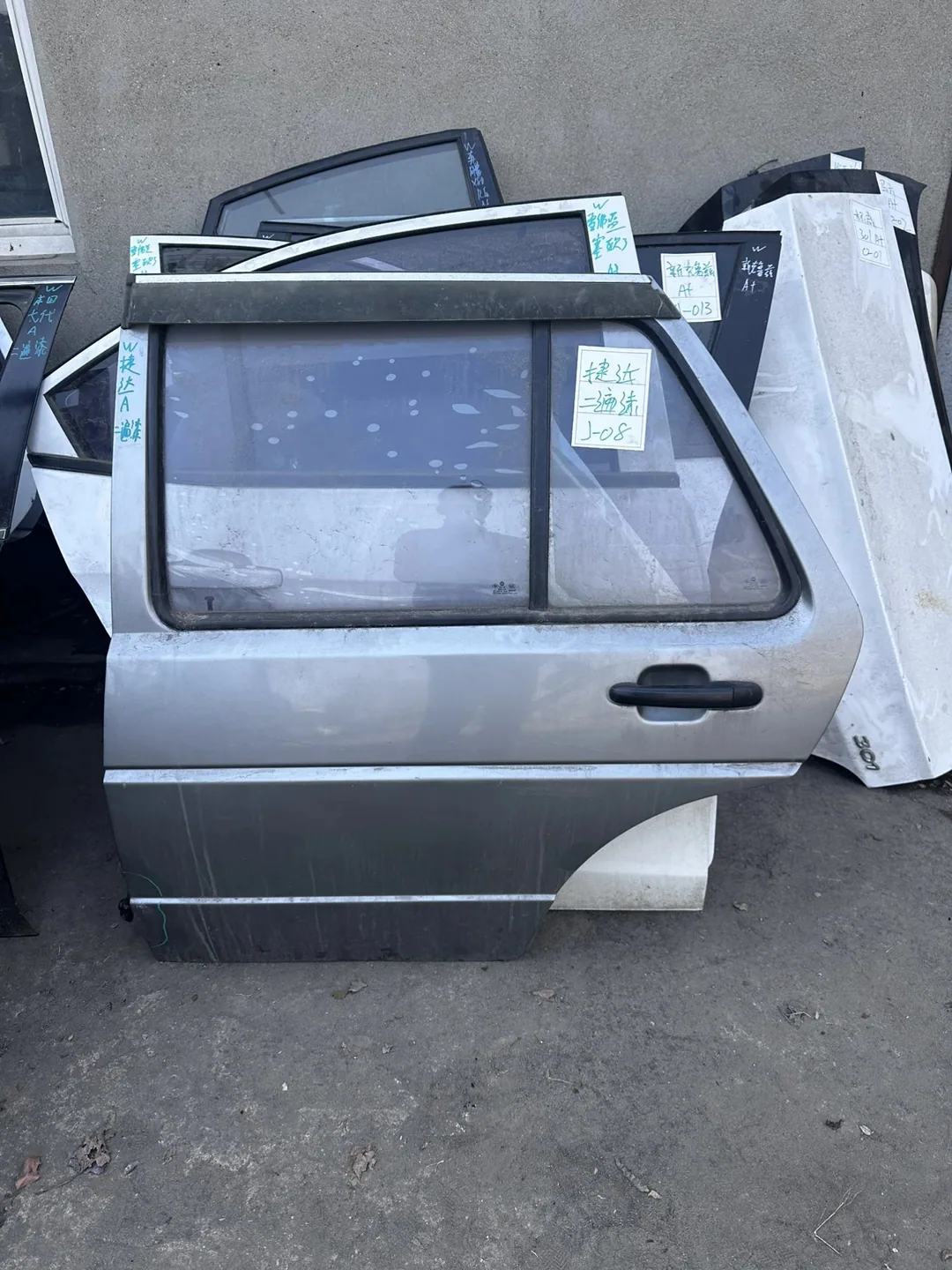 Jetta · Pintu belakang kiri · dicat semula