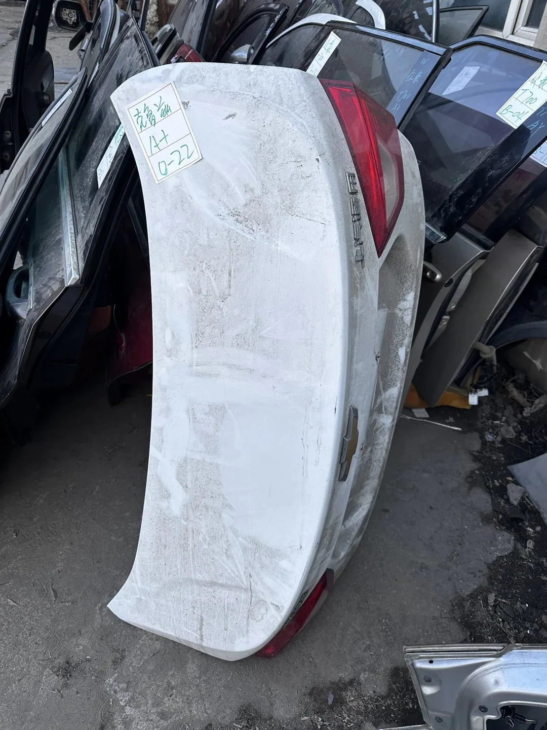 Cruze · Trunk lid