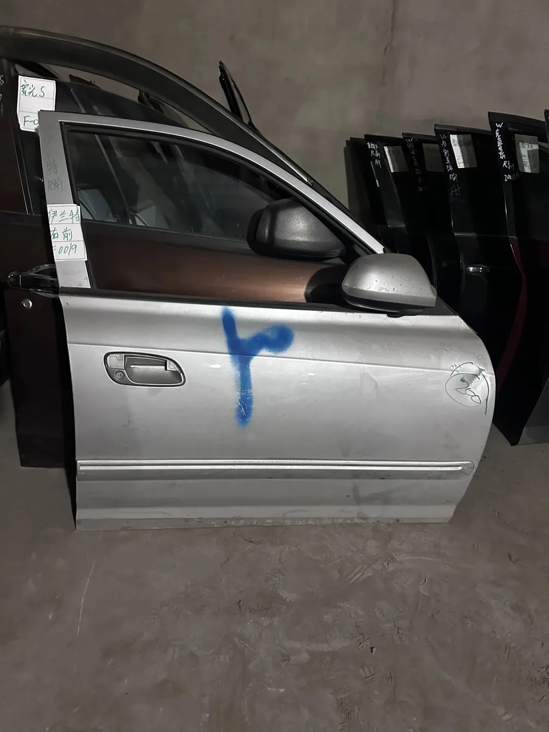 Elantra · ประตูหน้าขวา · ทำสีใหม่ · มีรอยบุบ