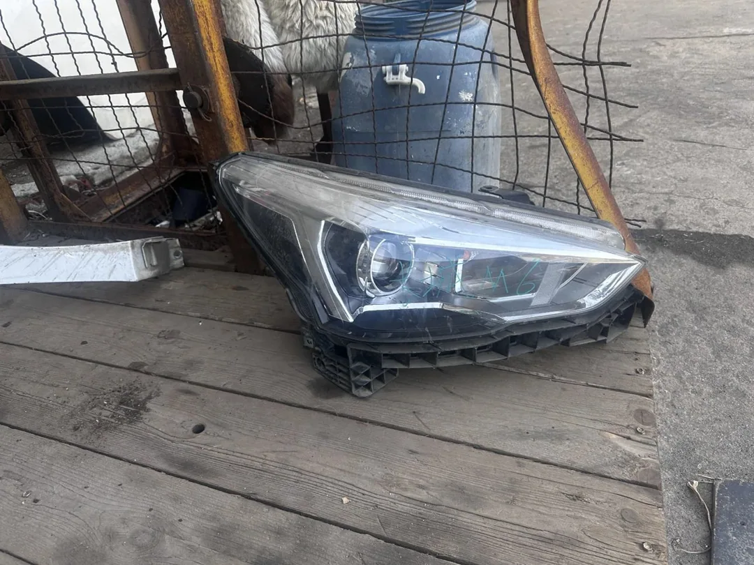 GWM · Farol dianteiro