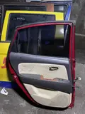 Hyundai Elantra · Modelo anterior · Puerta trasera izquierda 4