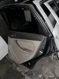 Ford Focus · ម៉ូដែលចាស់ · ទ្វារក្រោយស្តាំ 6
