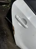 Pegas · Porte arrière droite · endommagé 2