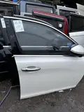 Peugeot 408 · ประตูหน้าขวา 2