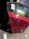 Chevrolet Cruze · Pintu belakang kanan 3