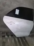 Kia Pegas · Porta traseira direita · danificado, não reparado 2