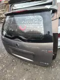 Dongfeng Joyear X5 · Tampa da mala 4