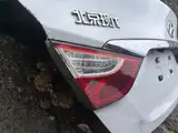 Hyundai Sonata 8 · ฝากระโปรงท้าย 8
