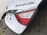 Hyundai Sonata 8 · ฝากระโปรงท้าย 9