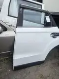FAW R7 · Left rear door 2