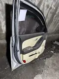 Hyundai Elantra · Modelo antigo · Porta dianteira esquerda 3