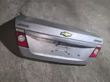 Chevrolet Epica · ฝากระโปรงท้าย 2